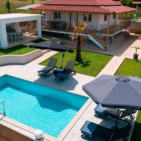 Villa Liana , Private Villa With Pool And Garden Vergia 외부 사진